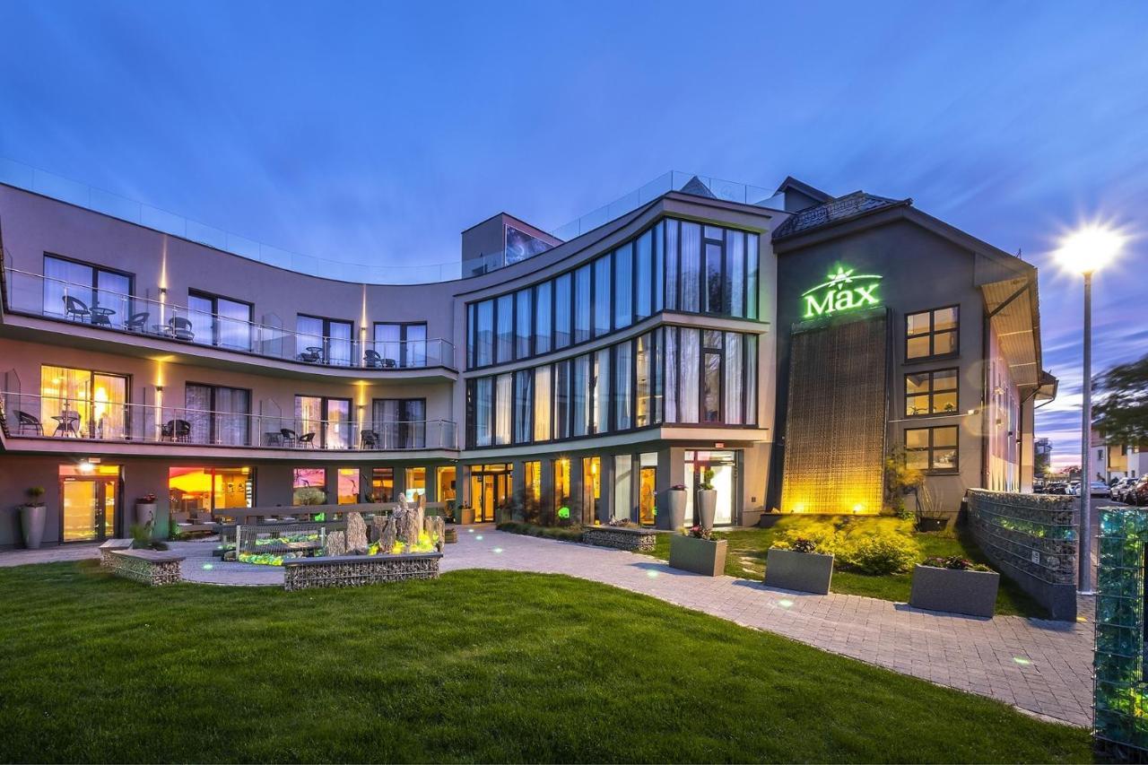 Max Health Resort Spa Ustronie Morskie Exteriör bild